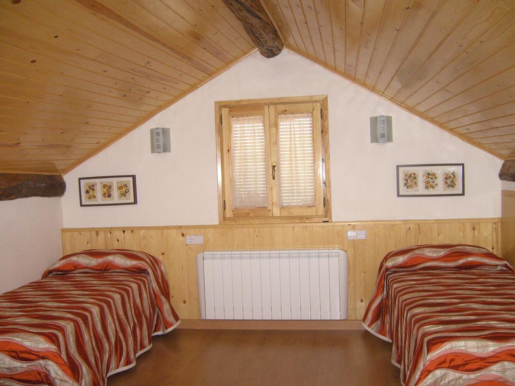Pensjonat Casa Rogel Llesuy Zewnętrze zdjęcie